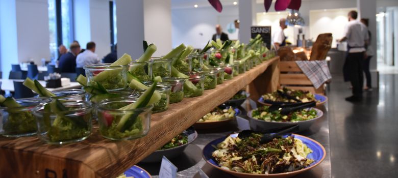 Anrettet grønt kantine